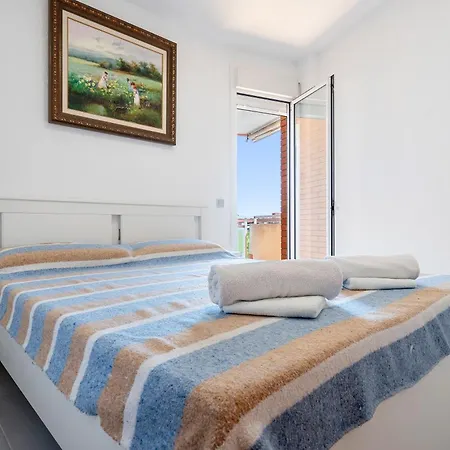 Apartment 6 Personas Salou