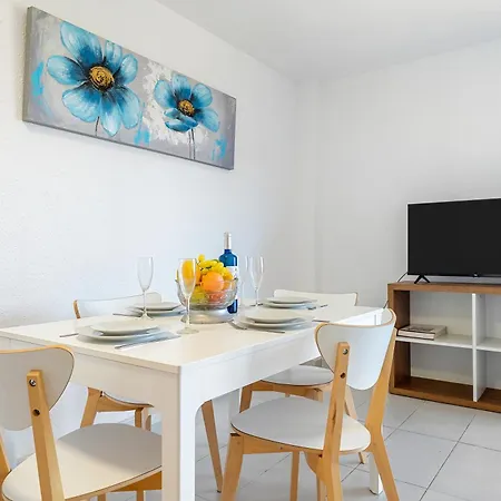 Apartment 6 Personas Salou