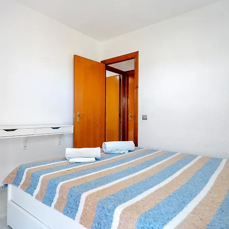 Apartment 6 Personas